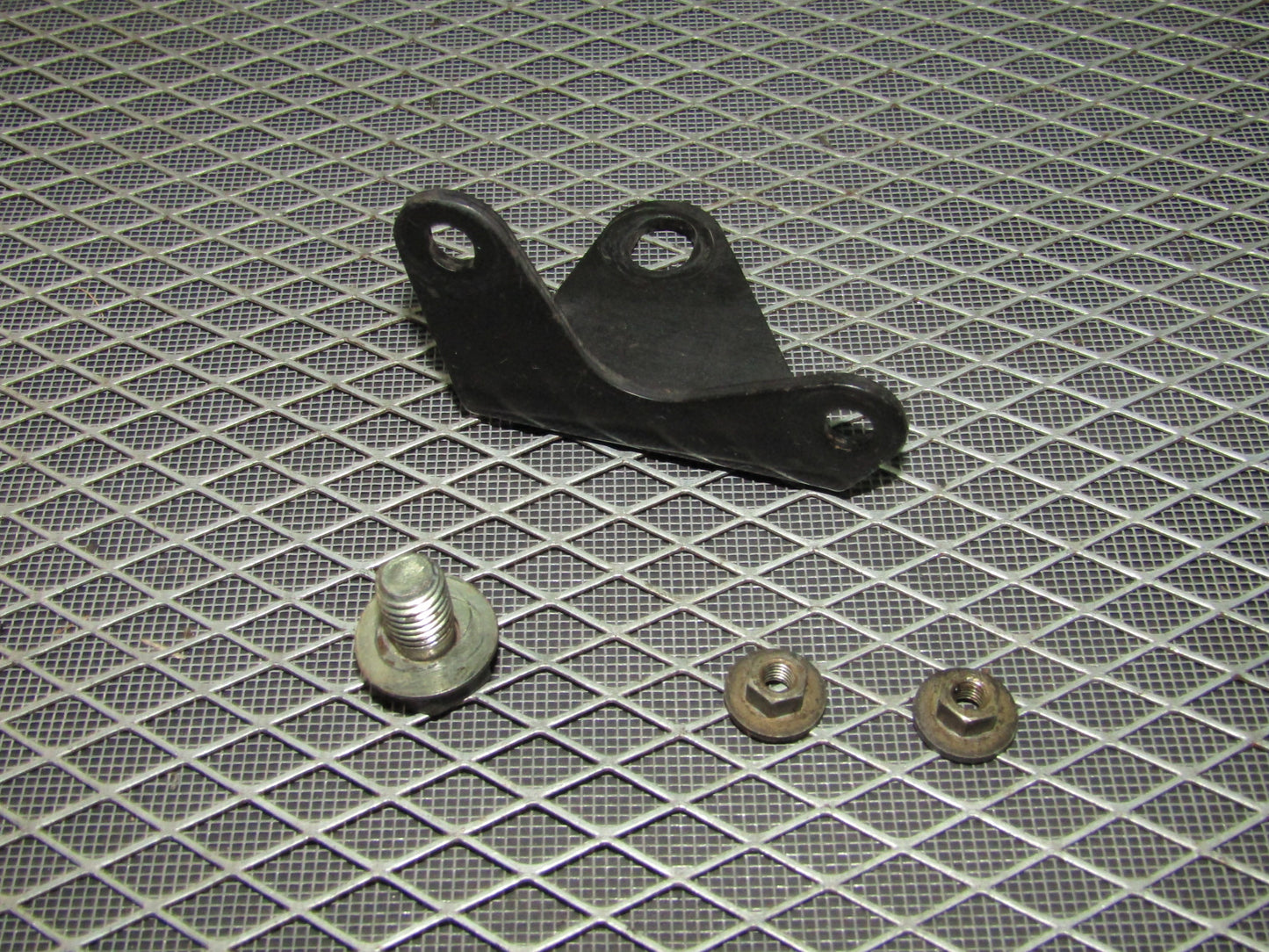 92 93 94 95 BMW 325 OEM A/T Starter Mounting Bracket