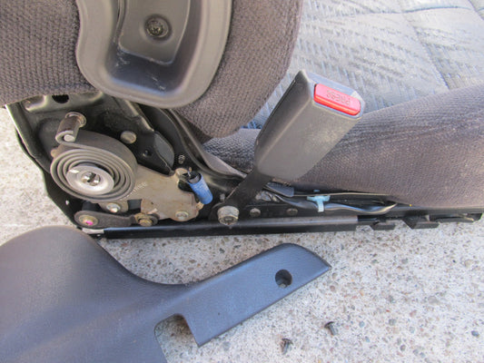 94 95 96 97 Mitsubishi 3000GT OEM Front Seat Belt Buckle Receiver - Left