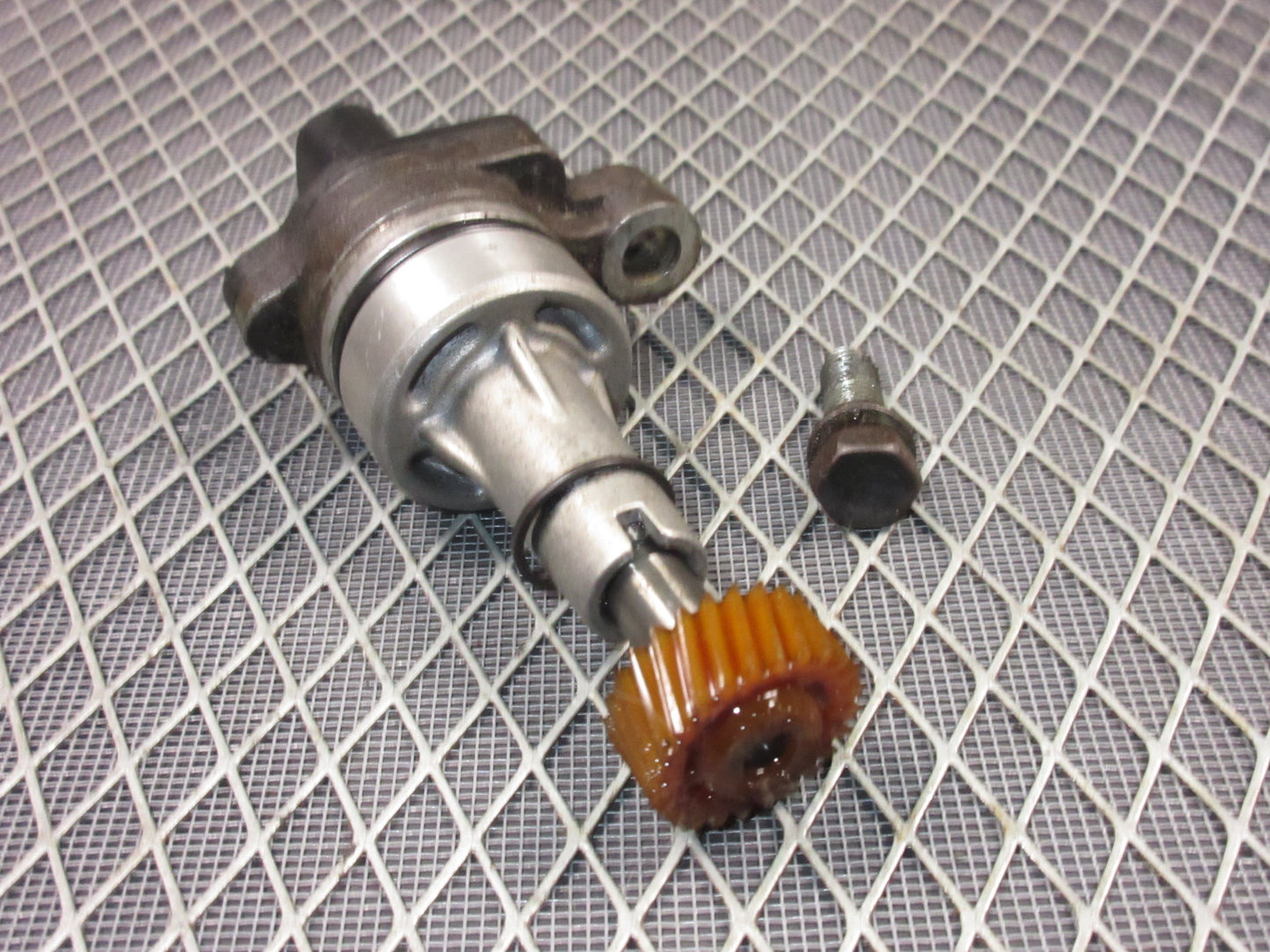 92 93 Lexus ES300 OEM Speed Sensor - VSS