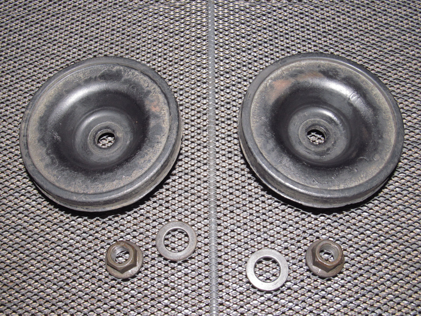 89 90 91 Mazda RX7 OEM Differential Rubber Mount Washer - Set