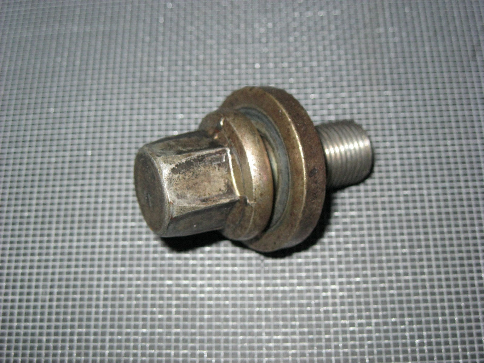 96-00 Honda Civic D14A3 DPFi SFi OEM Crankshaft Pulley Bolt