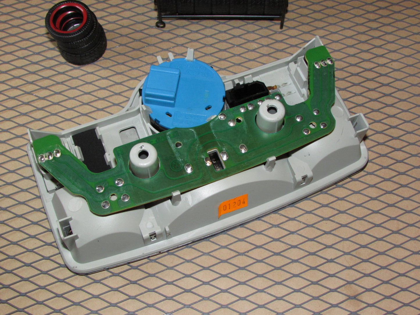 99 00 01 02 03 04 05 Volkswagen Passat OEM Interior Dome Map Light