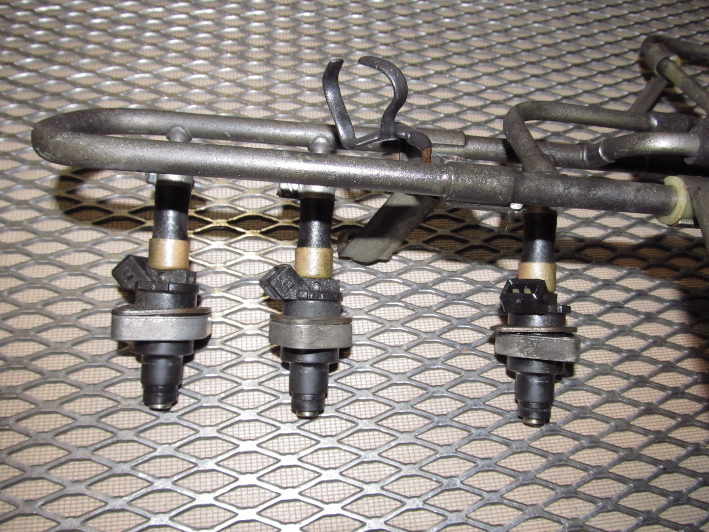 79 80 Datsun 280zx OEM Fuel Rail & Injectors Assembly