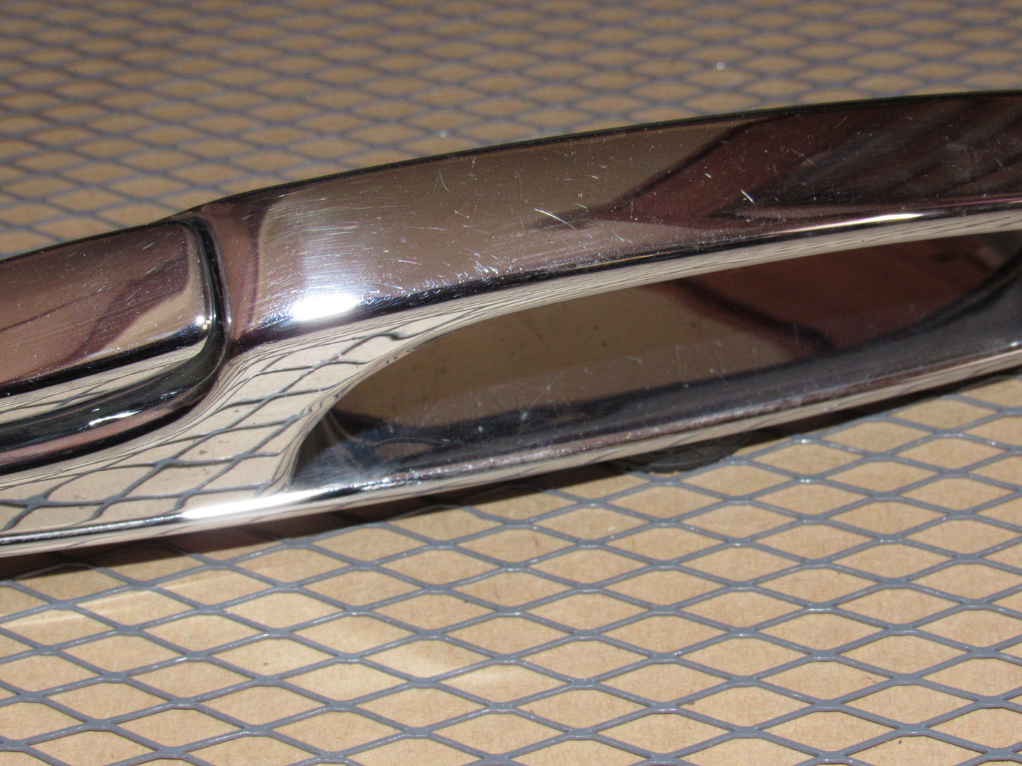 81-89 Rolls Royce Silver Spur OEM Exterior Front Door Handle - Right