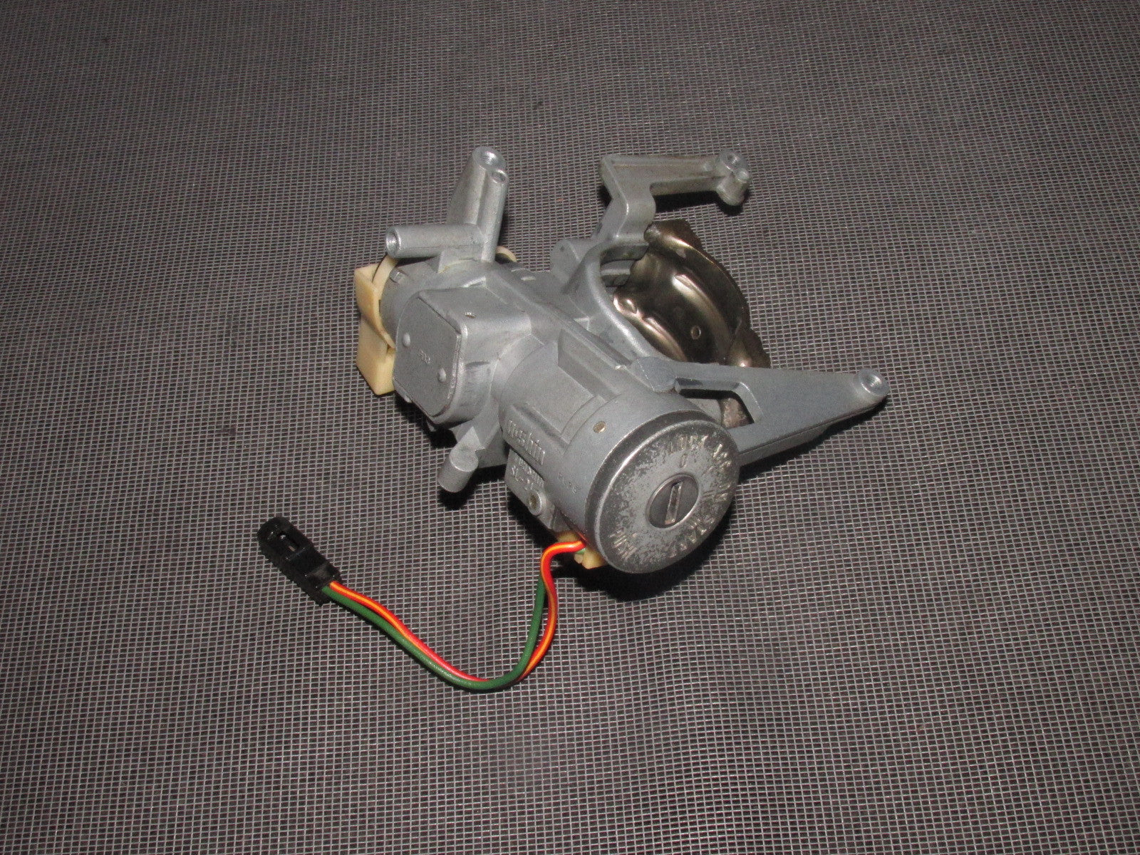 94 95 96 97 Mazda Miata OEM Steering Ignition Lock Cylinder & Key