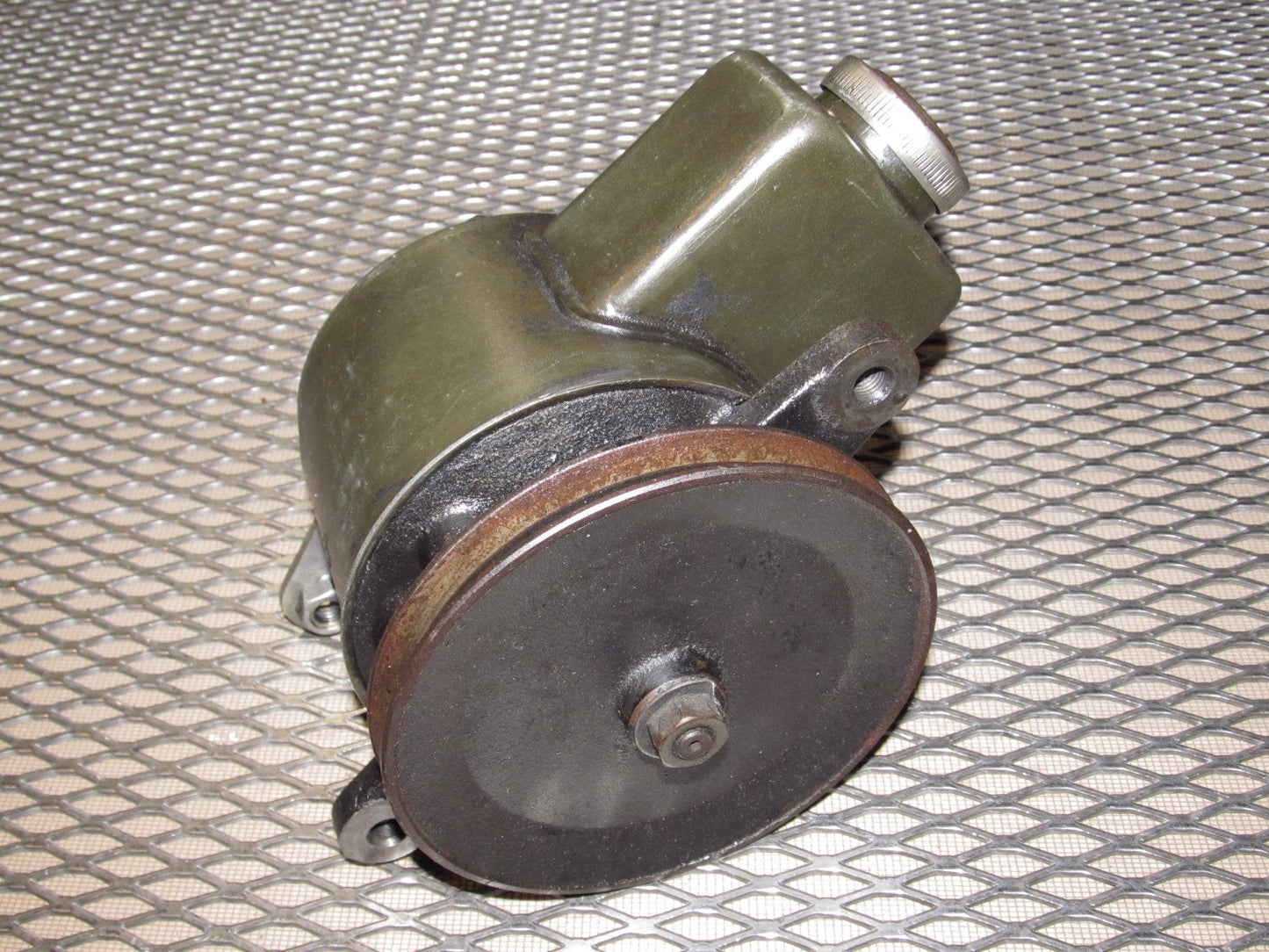 79 80 Datsun 280zx OEM Power Steering Pump