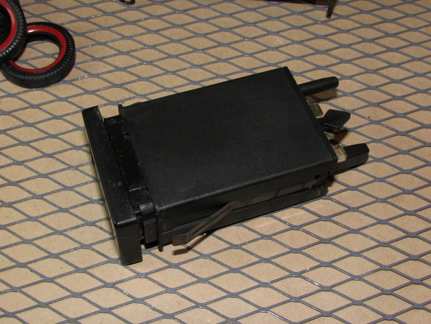 99 00 01 02 03 04 05 Volkswagen Passat OEM Rear Defroster Switch