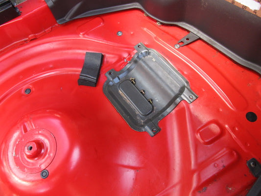 94 95 96 97 Mitsubishi 3000GT OEM Fuel Pump Access Cover