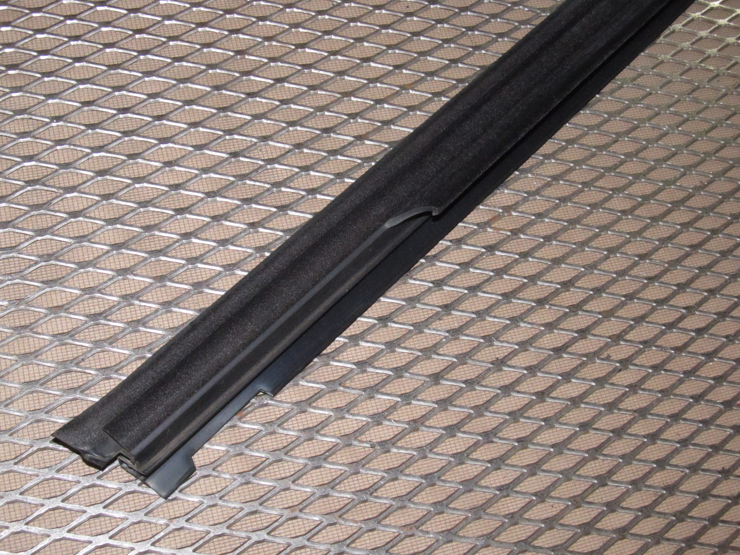 99-04 Ford Mustang OEM Interior Door Panel Window Guide Moulding - Right
