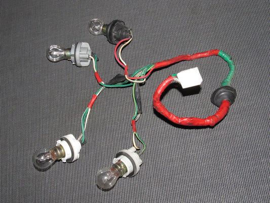 94 95 96 97 98 99 Toyota Celica Covertible Tail Light Bulb Socket Left