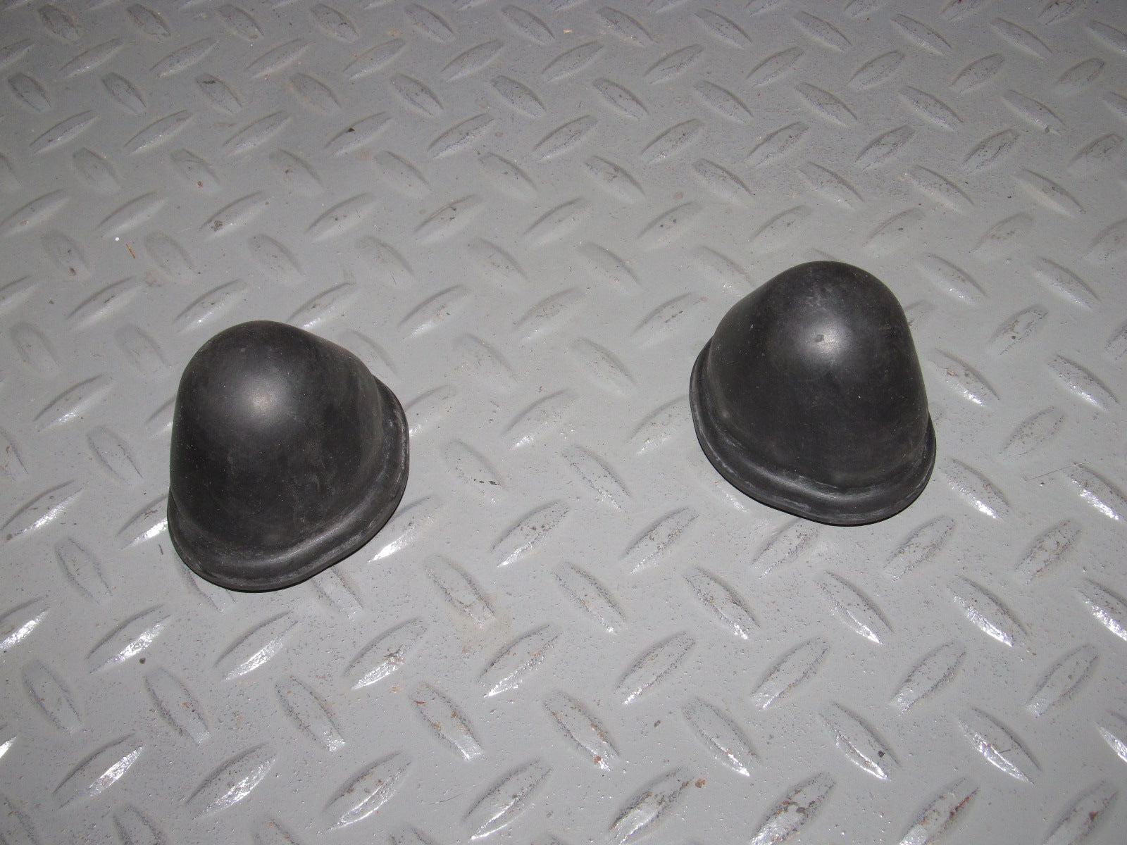 92 93 94 95 Honda Civic OEM Rear Shock Strut Tower Boot