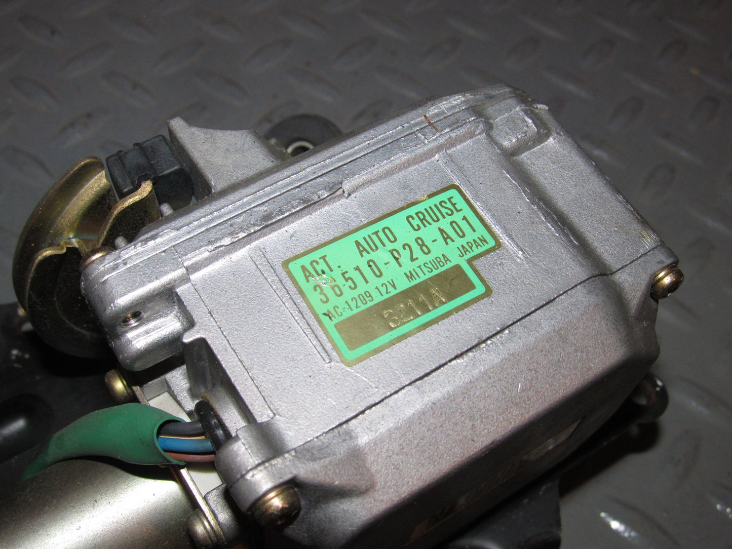 92 93 94 95 Honda Civic OEM Cruise Control Actuator - 36510-P28-A01