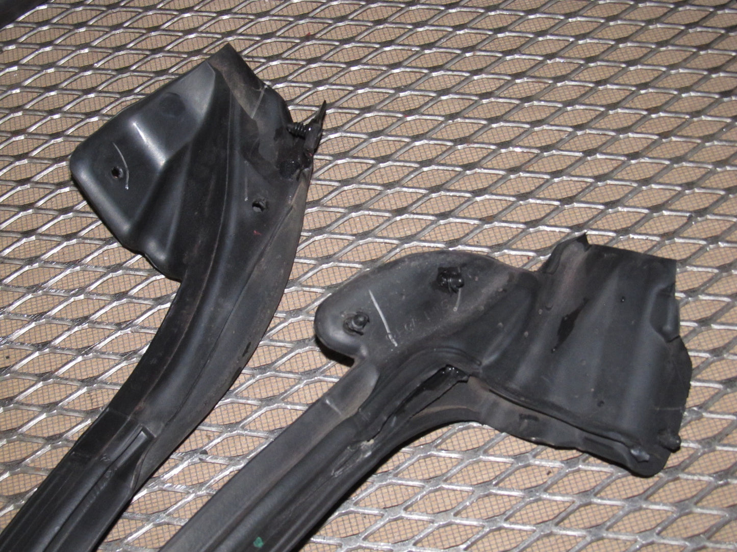 99-04 Ford Mustang OEM Door Weather Stripping Rubber Seal - Right