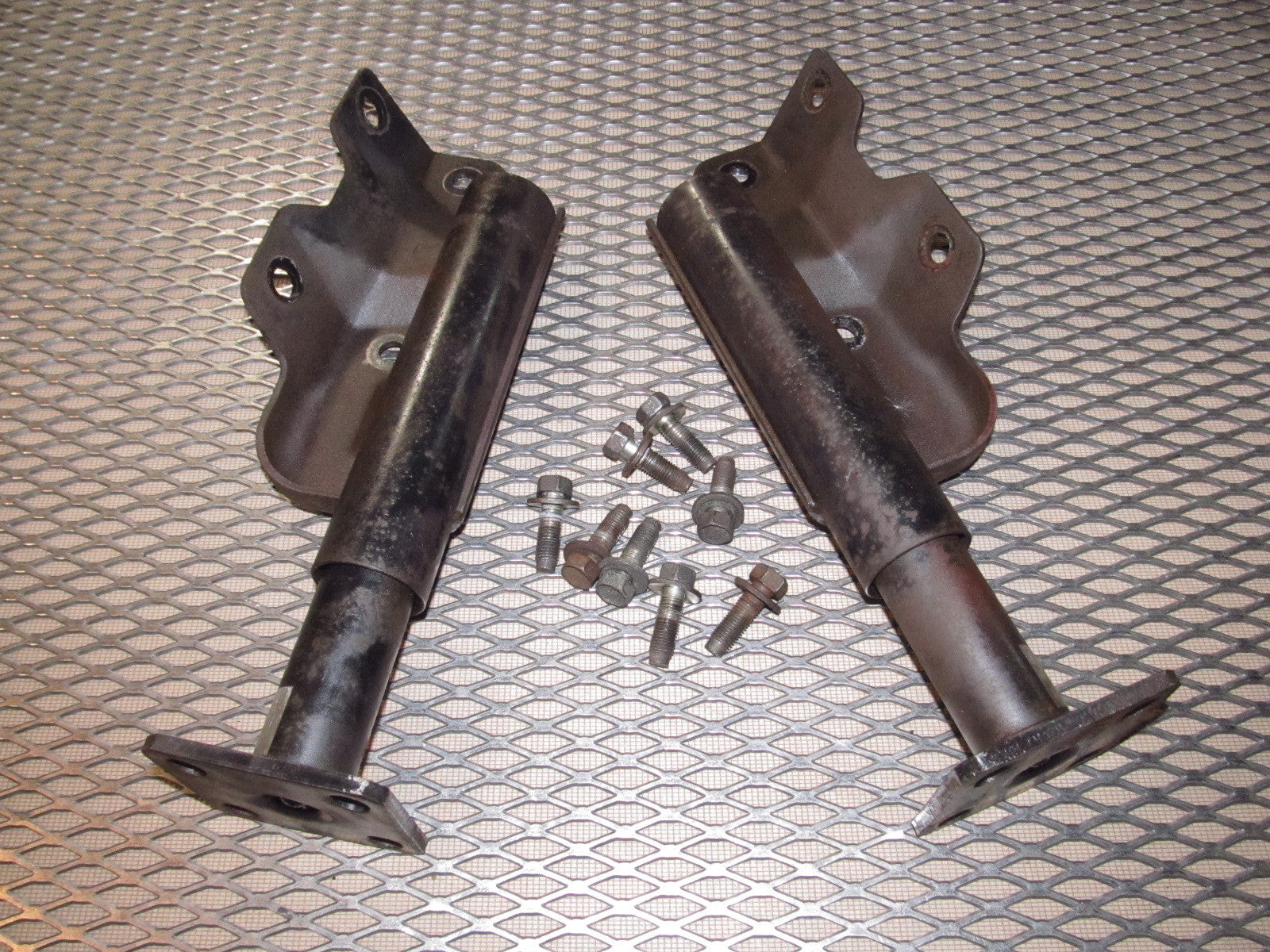 79 80 Datsun 280zx OEM Front Bumper Reinforcement Bracket - Set