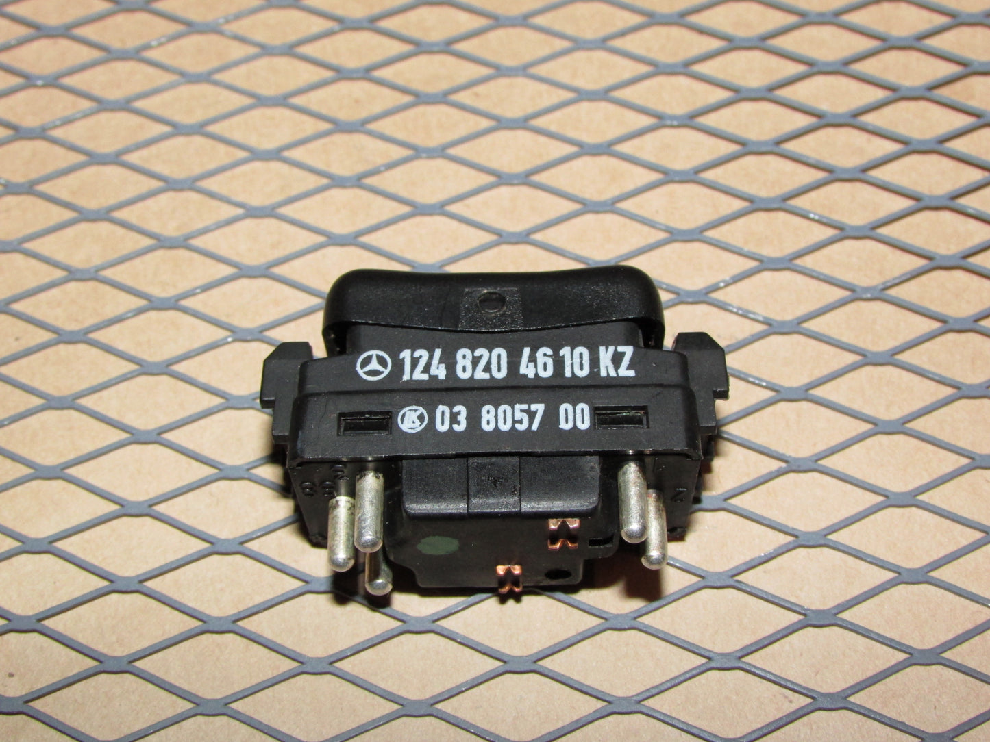 86 87 88 89 90 91 92 93 Mercedes Benz 300E OEM Console Window Switch - Left