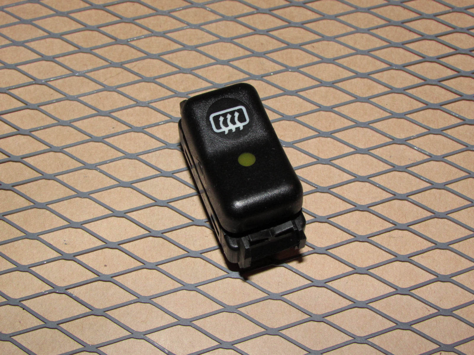 86 87 88 89 90 91 92 93 Mercedes Benz 300E OEM Rear Defroster Switch