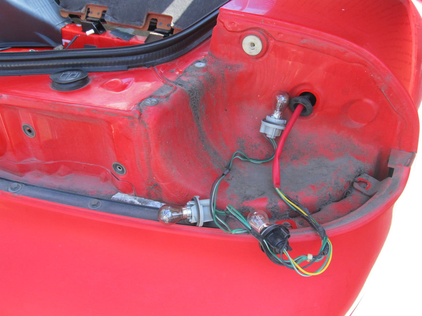 94 95 96 97 Mitsubishi 3000GT OEM Tail Light Bulb Socket - Right