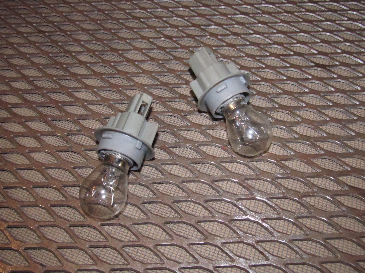 94 95 96 97 Mitsubishi 3000GT OEM Reverse Light Bulb Socket