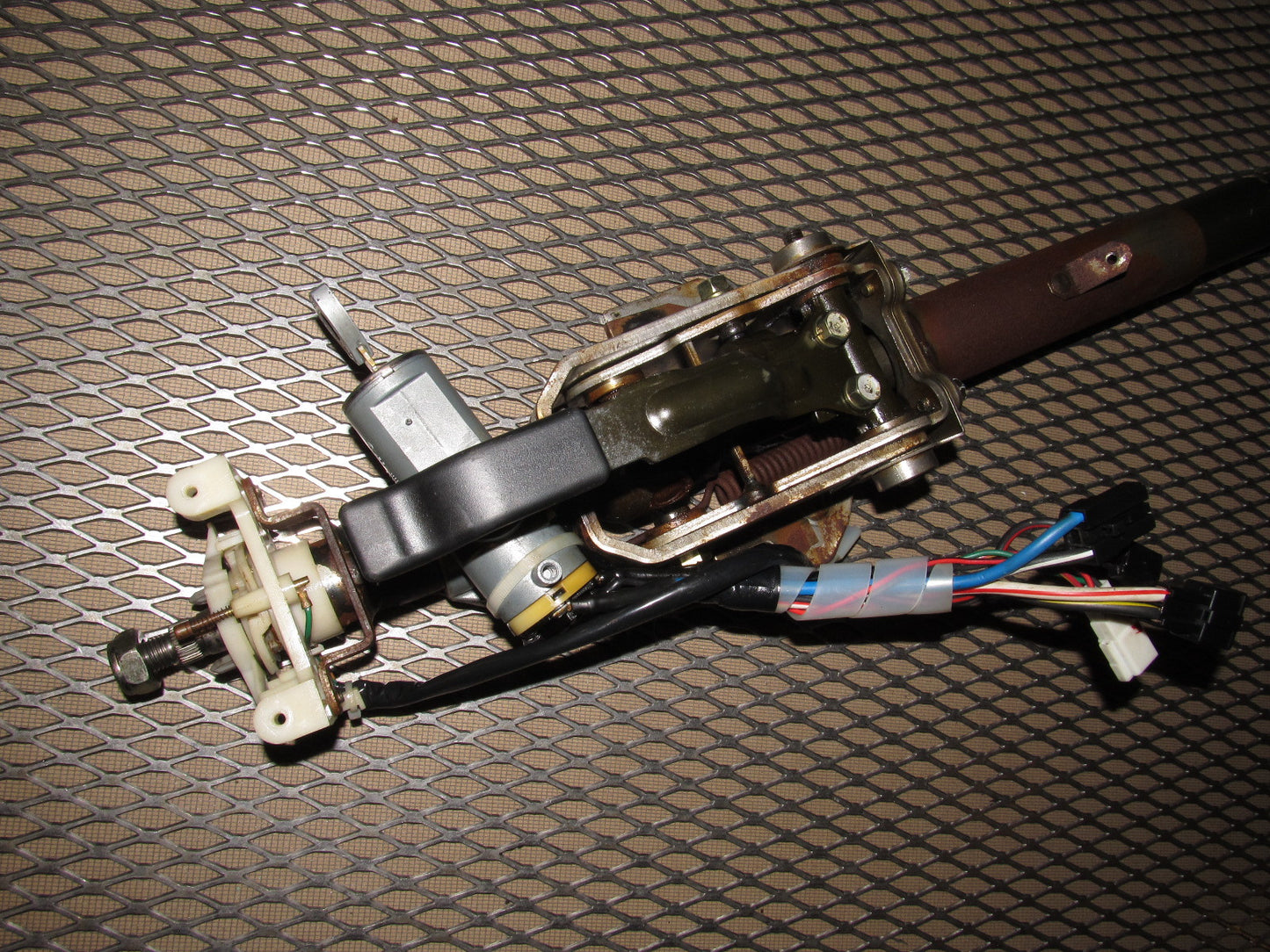88 Mazda RX7 OEM Convertible Steering Column & Key