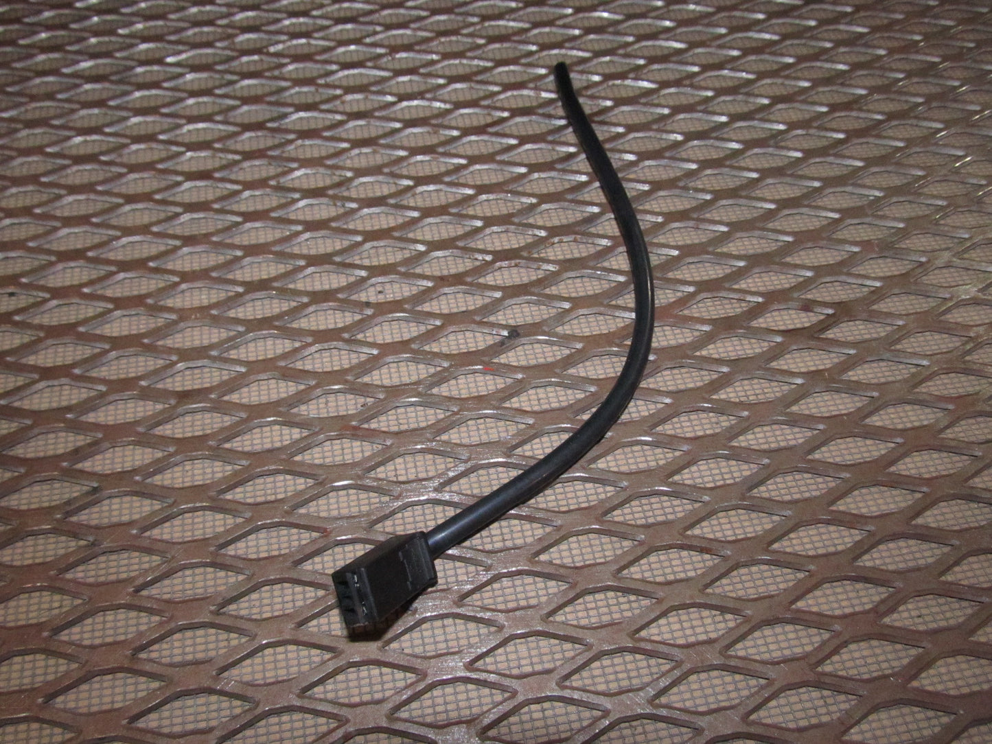 94 95 96 97 Mitsubishi 3000GT OEM Trunk Latch Sensor Pigtail Harness