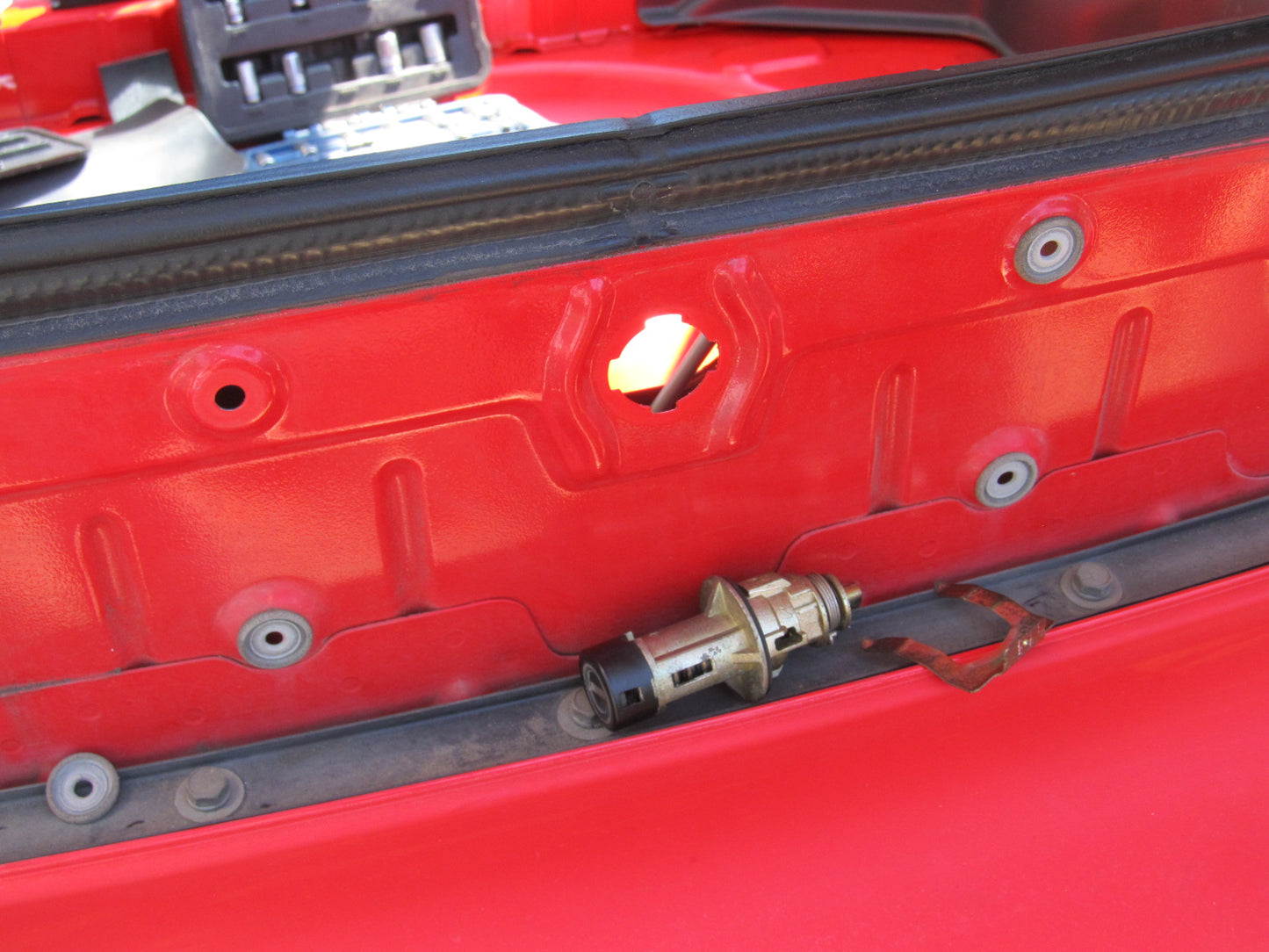 94 95 96 97 Mitsubishi 3000GT OEM Hatch Trunk Lock Tumbler Cylinder