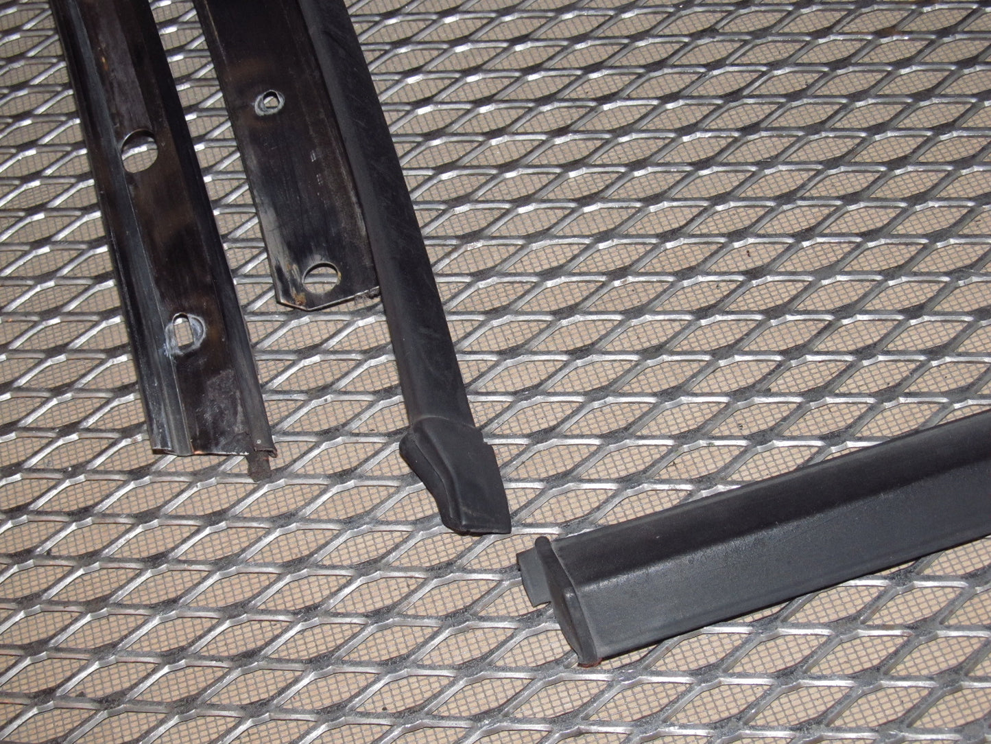 87 88 89 Toyota MR2 OEM Exterior Rear Quarter Window Moulding - Left