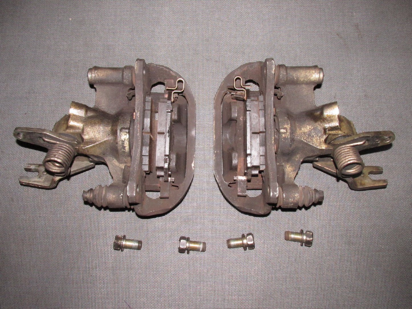 85 86 Toyota MR2 OEM Brake Caliper - Rear Set