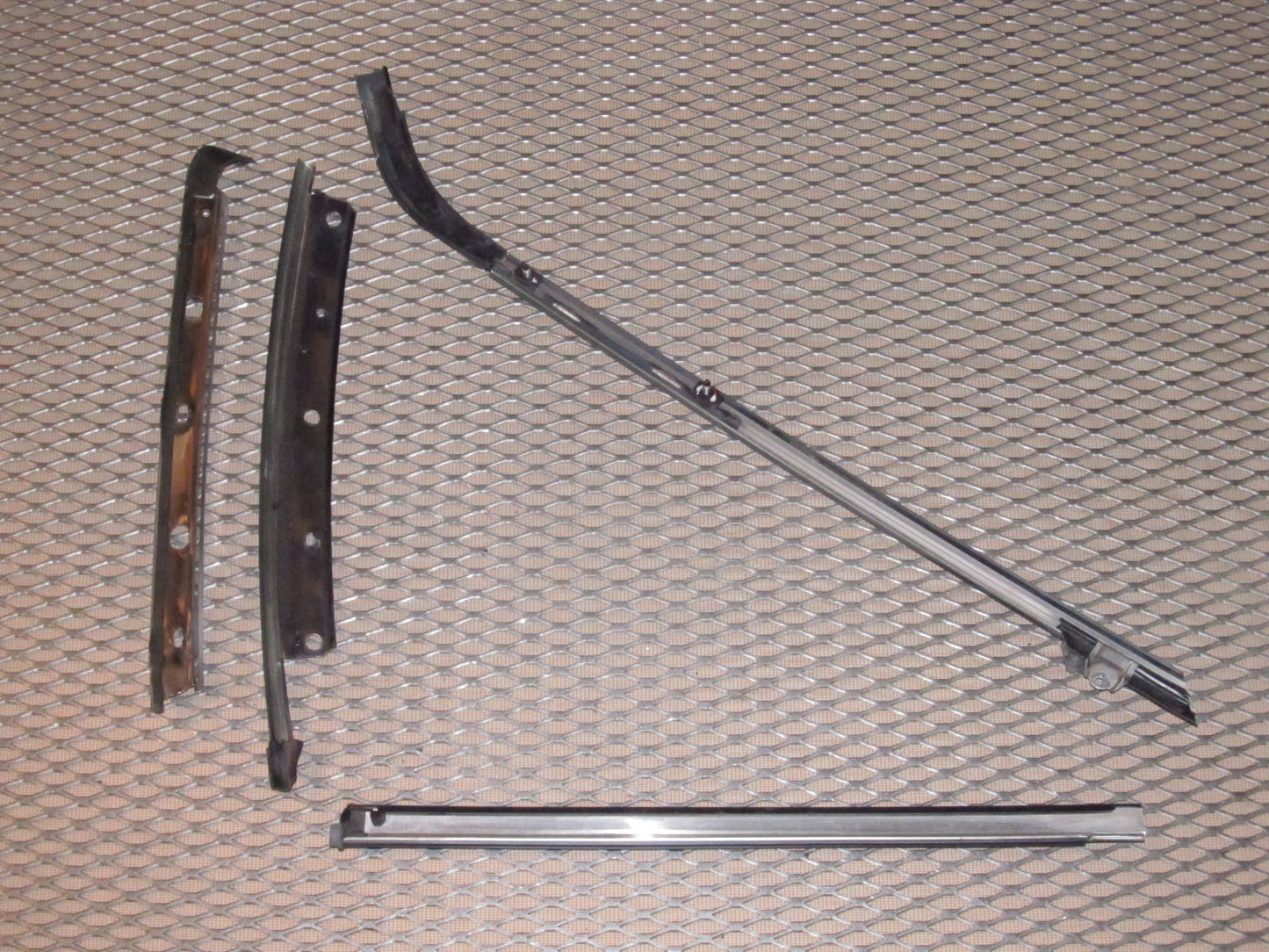 87 88 89 Toyota MR2 OEM Exterior Rear Quarter Window Moulding - Left