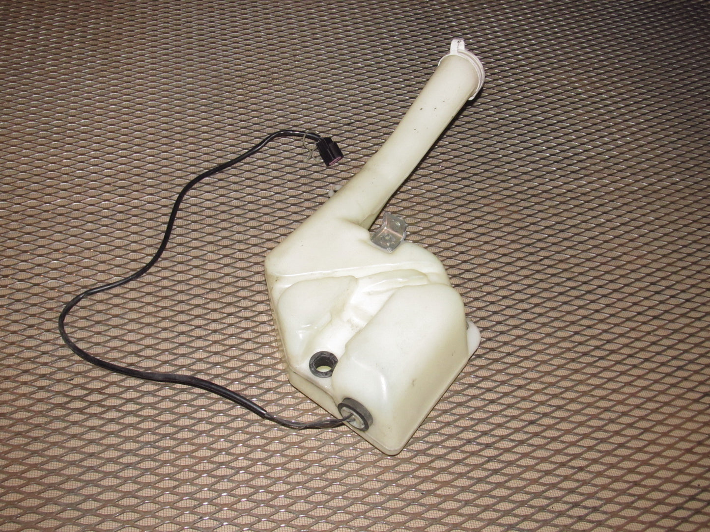 94 95 96 97 Mitsubishi 3000GT OEM Front Windshield Wiper Reservoir Tank