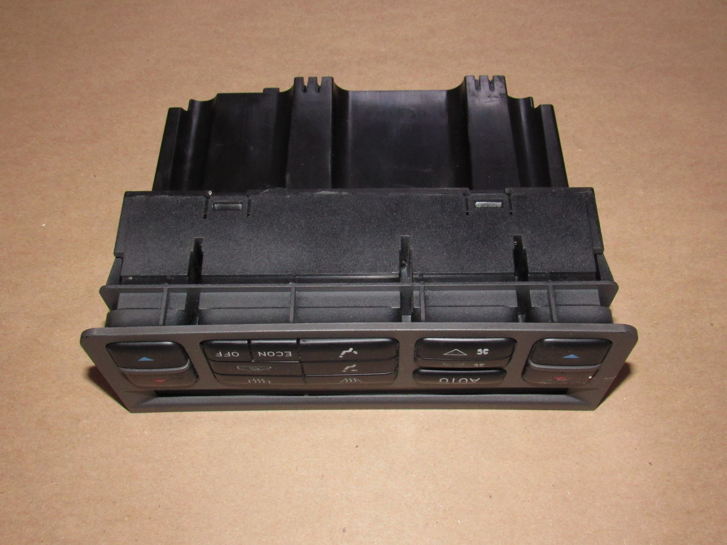 99 00 01 02 03 04 05 Saab 9-5 OEM HVAC Temperature Climate Control Unit