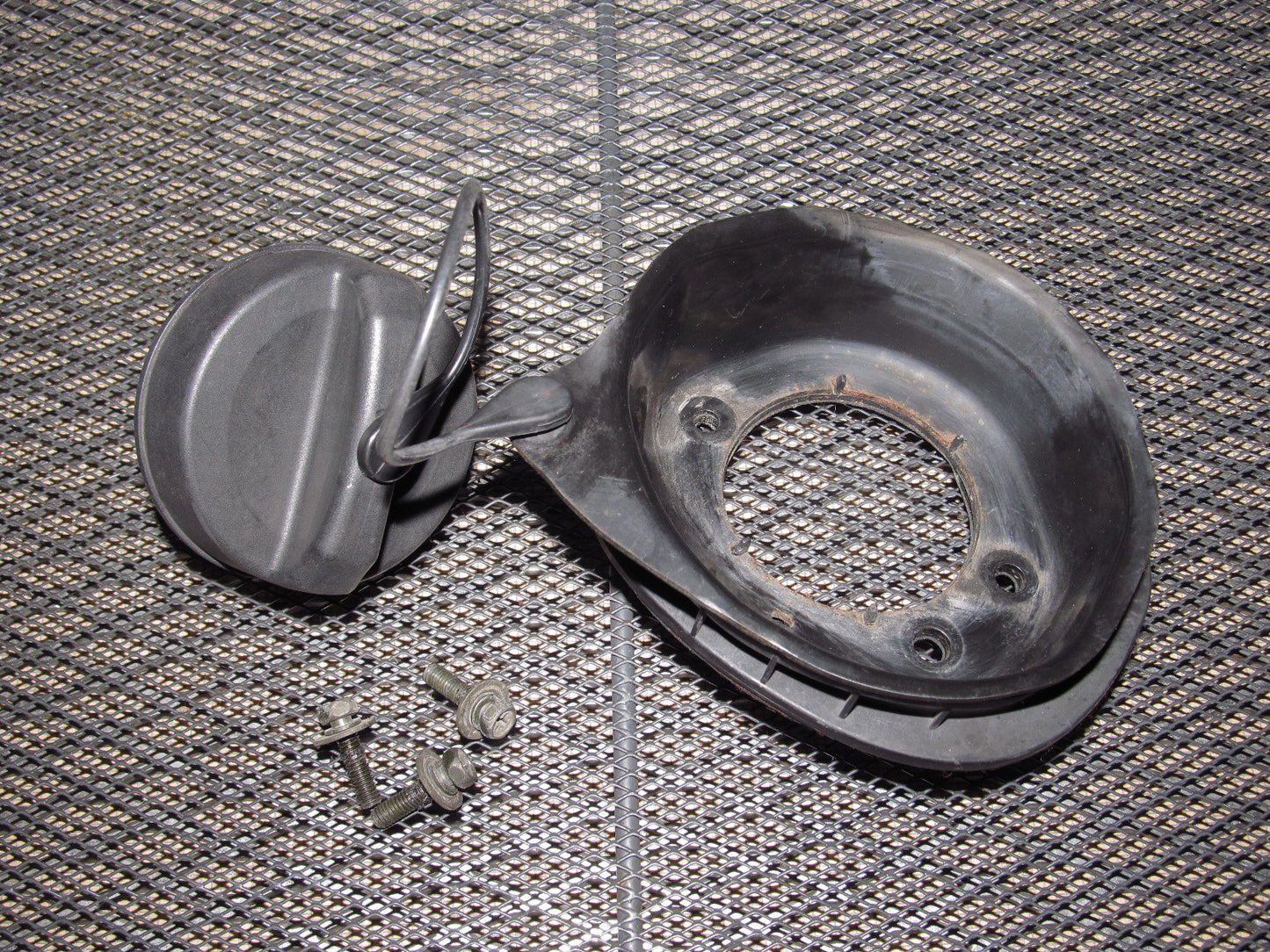 04 05 06 07 08 Mazda RX8 OEM Gas Filler Bezel & Cap