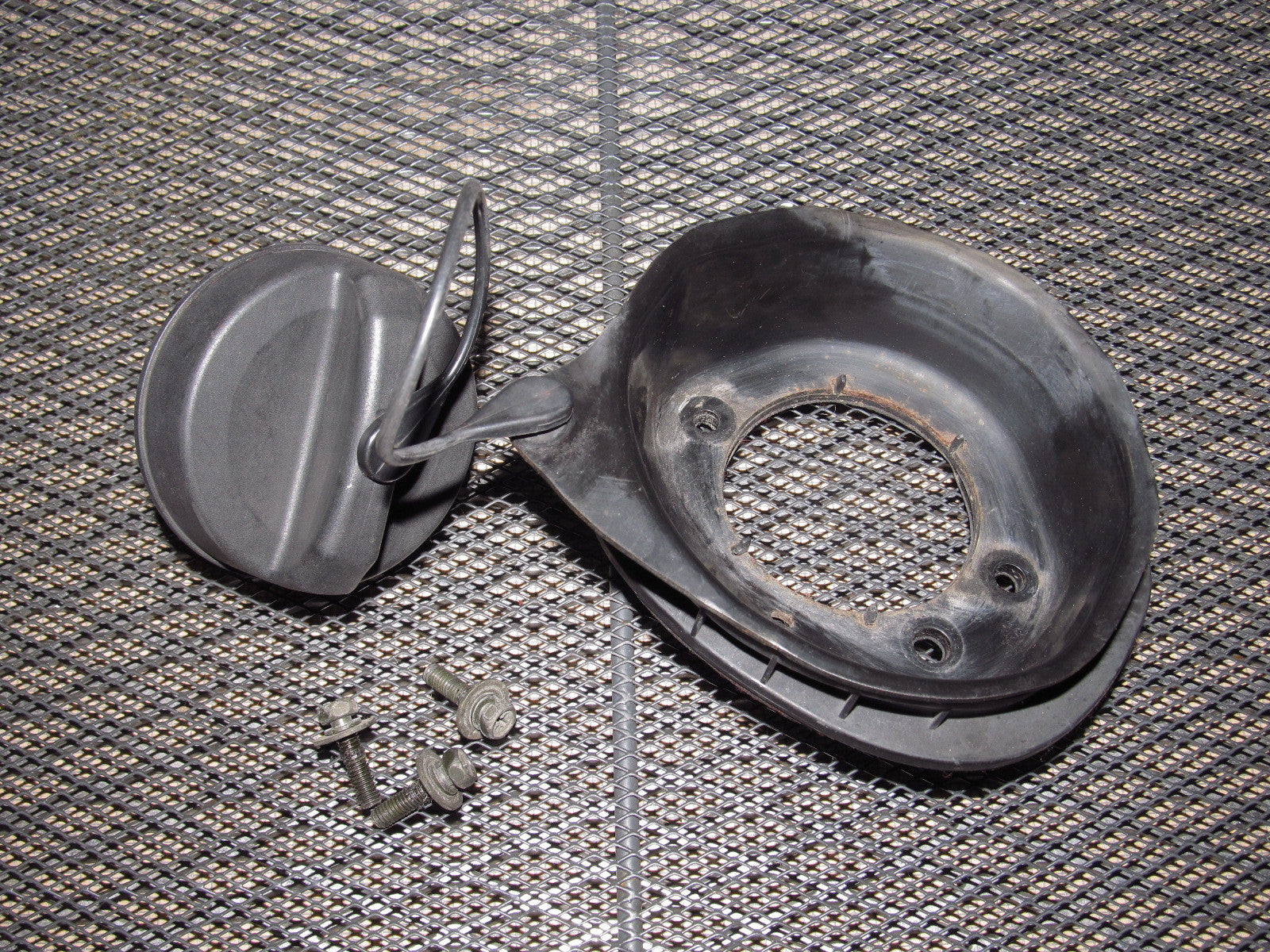 04 05 06 07 08 Mazda RX8 OEM Gas Filler Bezel & Cap