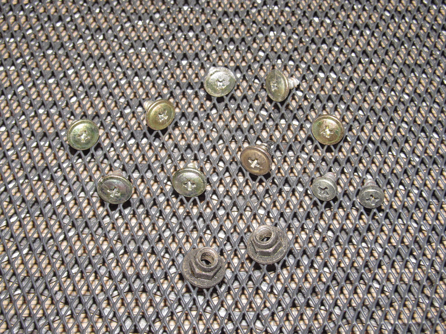 87 88 89 Toyota MR2 OEM Exterior Rear Quarter Window Moulding - Right