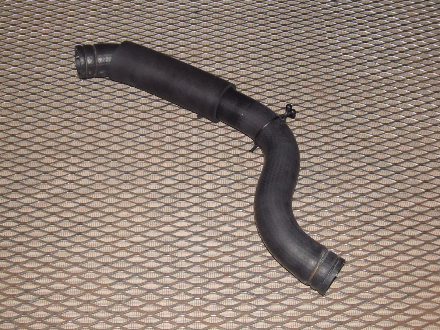 94 95 96 97 Mitsubishi 3000GT OEM Upper Radiator Hose - NA