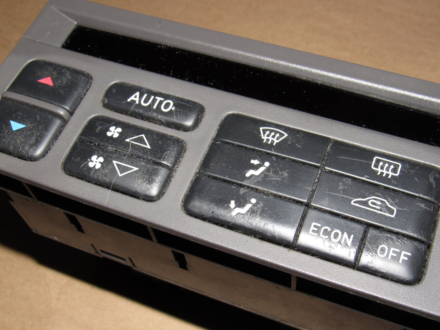 99 00 01 02 03 04 05 Saab 9-5 OEM HVAC Temperature Climate Control Unit