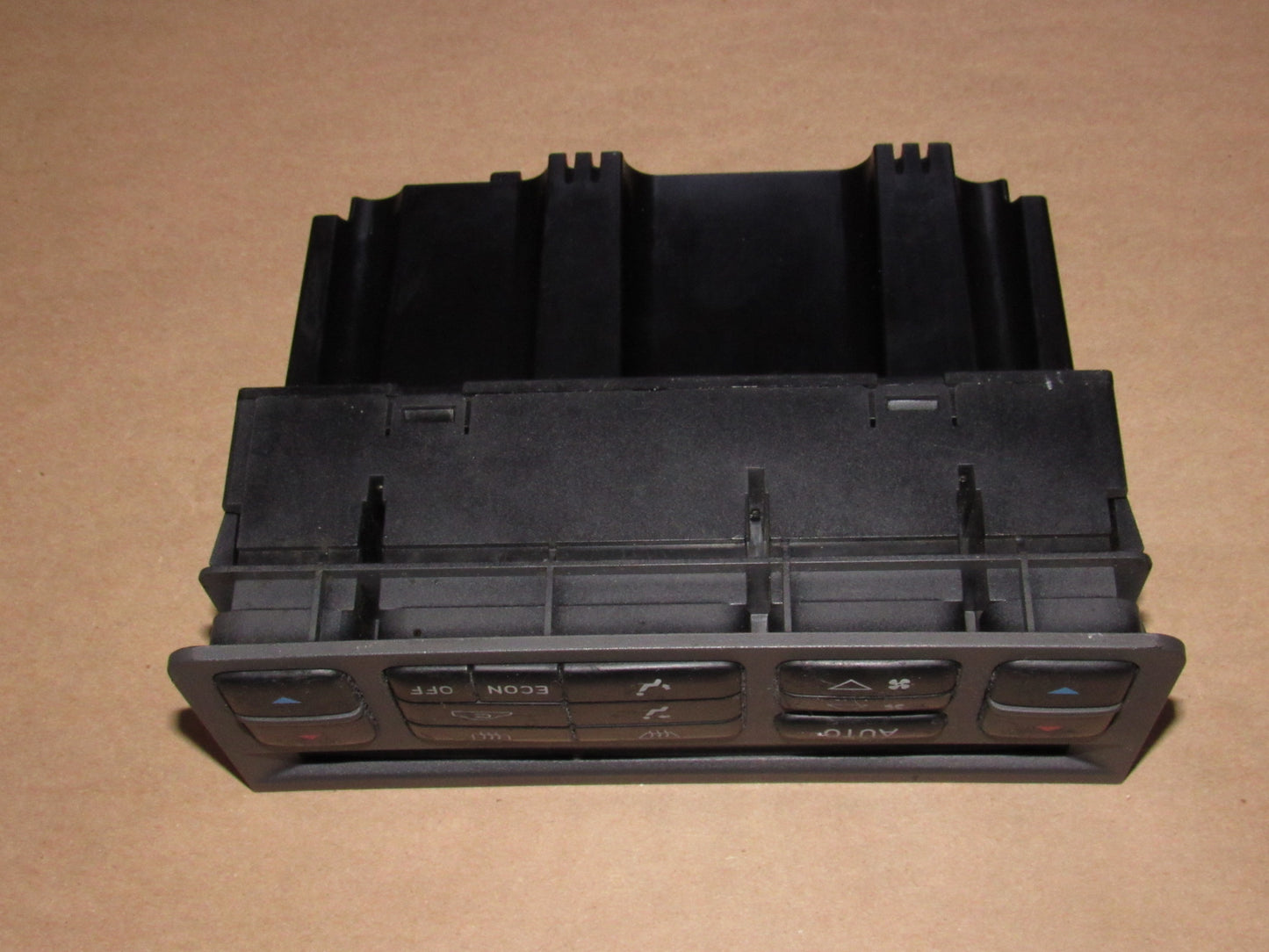 99 00 01 02 03 04 05 Saab 9-5 OEM HVAC Temperature Climate Control Unit