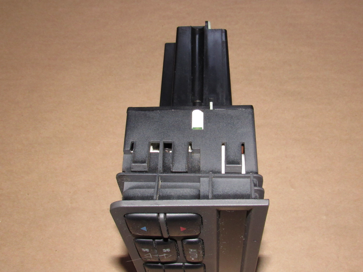 99 00 01 02 03 04 05 Saab 9-5 OEM HVAC Temperature Climate Control Unit