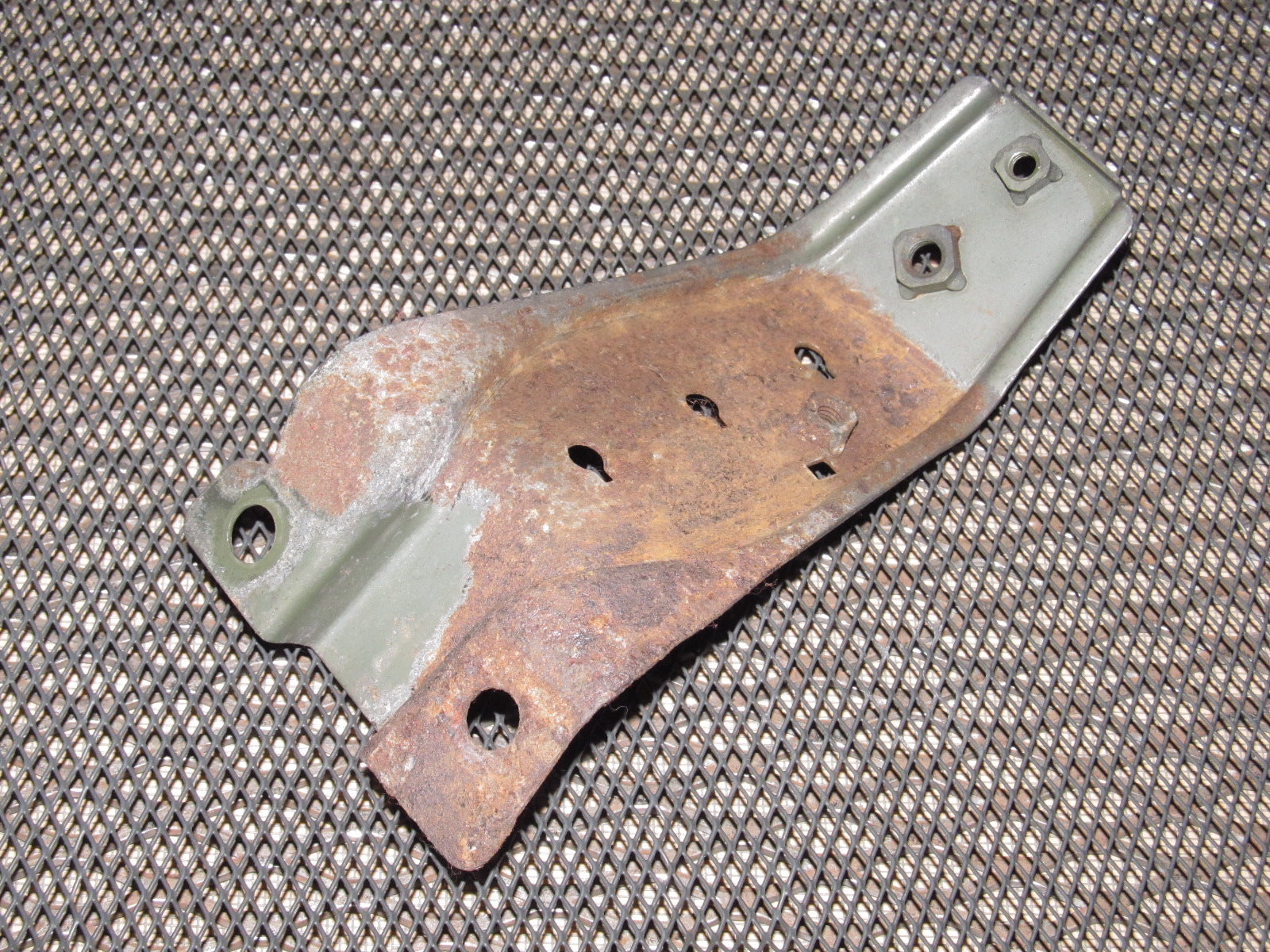 94 95 96 97 Mitsubishi 3000GT OEM Engine Fuse Box Bracket