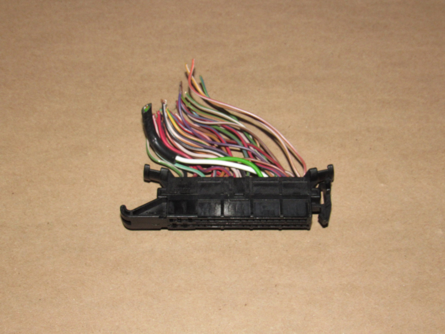 99 00 01 02 03 04 05 Saab 9-5 OEM Temperature Climate Control Pigtail Harness Connector