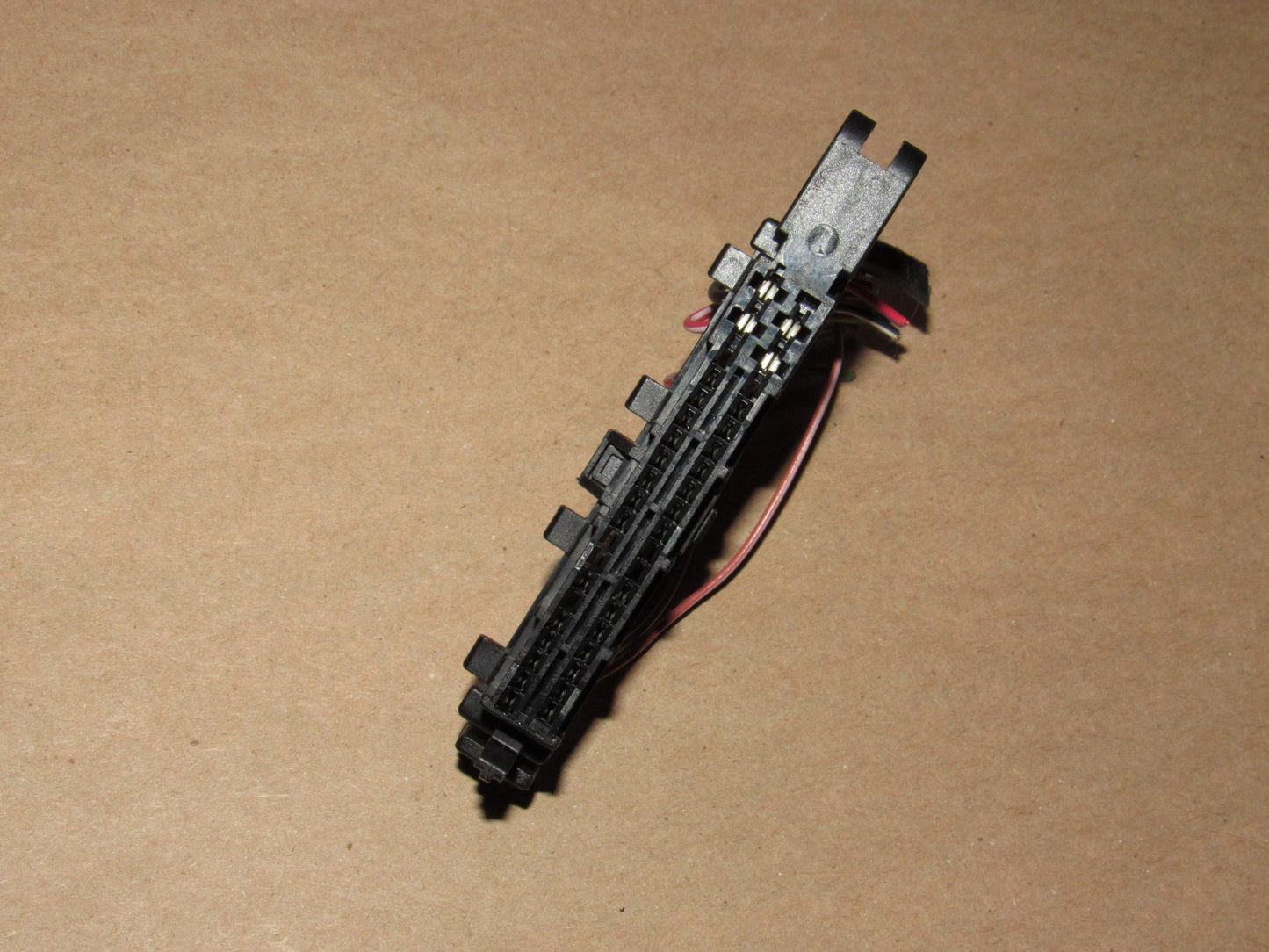 99 00 01 02 03 04 05 Saab 9-5 OEM Temperature Climate Control Pigtail Harness Connector