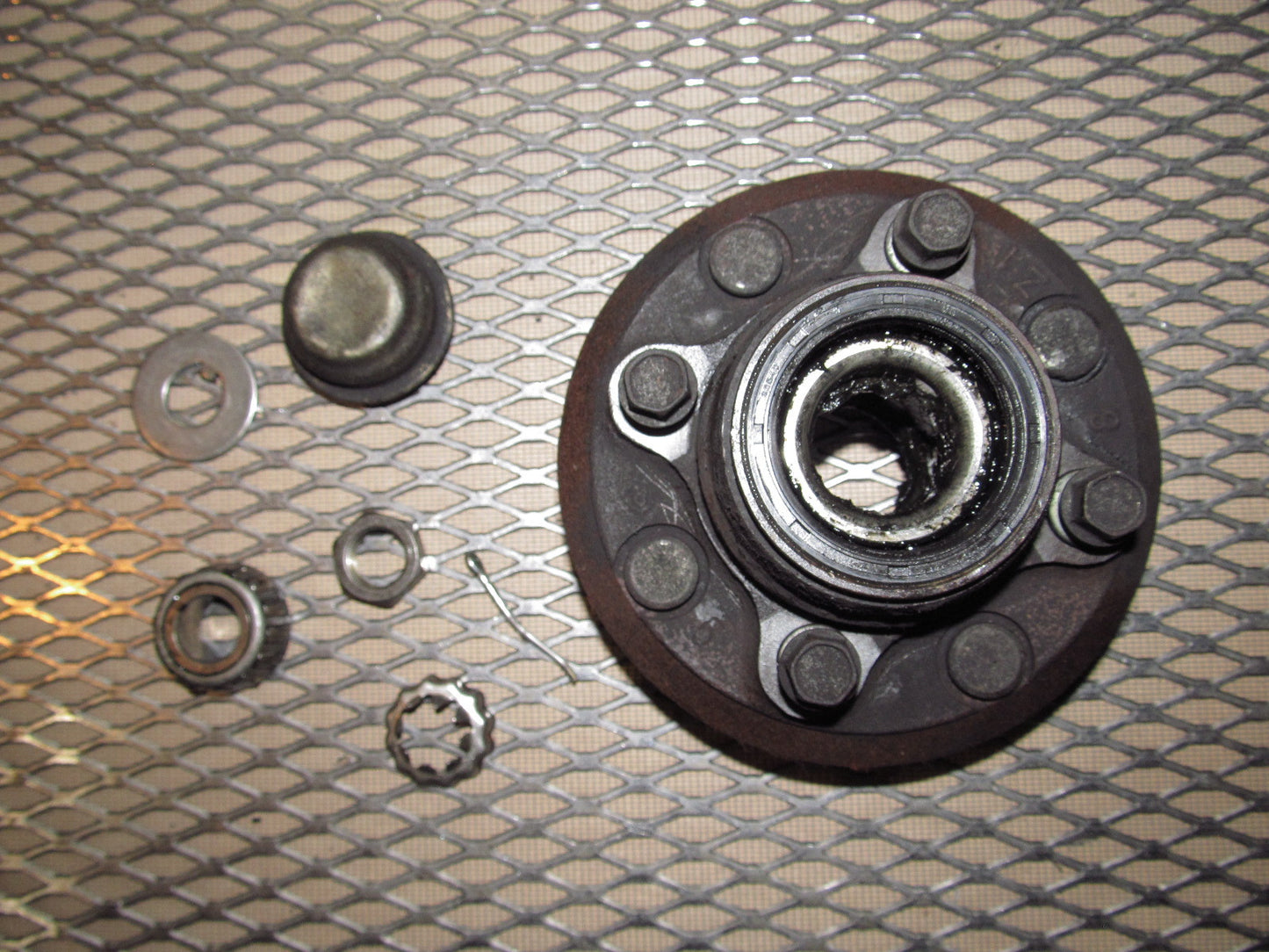 79 80 Datsun 280zx OEM Front Wheel Hub & Bearing