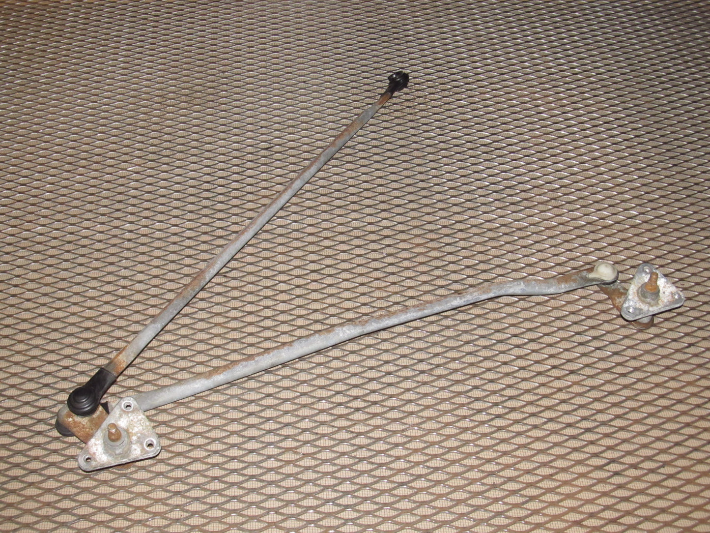 94 95 96 97 Mitsubishi 3000GT OEM Front Wiper Linkage