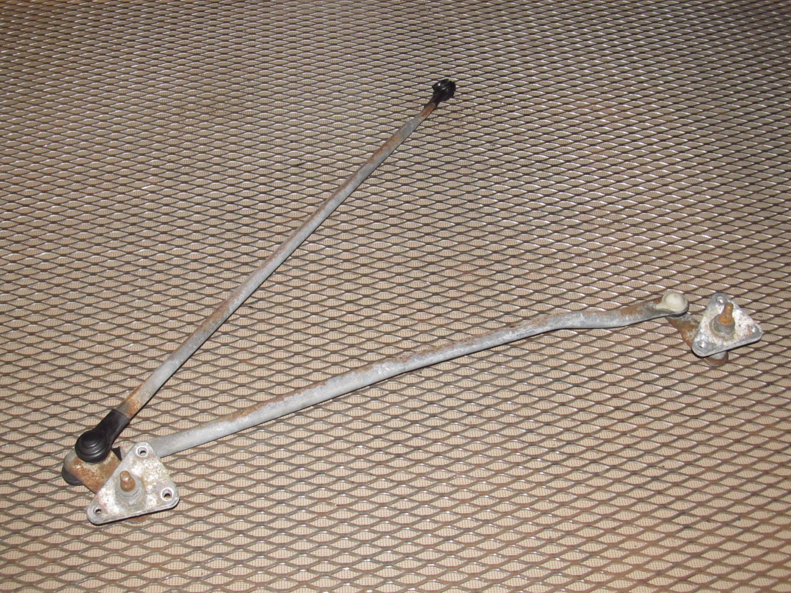 94 95 96 97 Mitsubishi 3000GT OEM Front Wiper Linkage