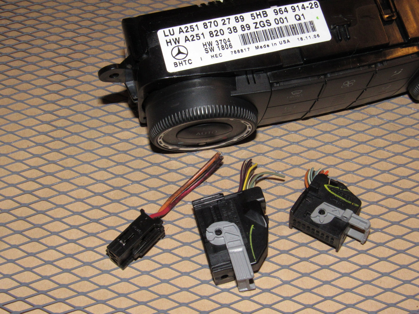 06 07 08 Mercedes Benz ML350 OEM Temperature Climate Control Pigtail Harness
