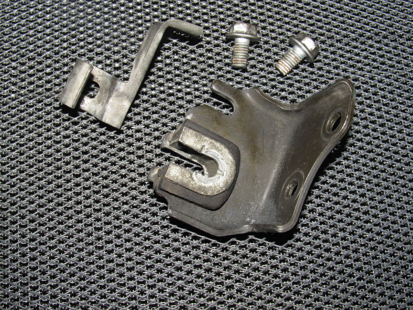 94 95 96 97 98 99 Toyota Celica 2.2L Cruise & Throttle Cable Holder