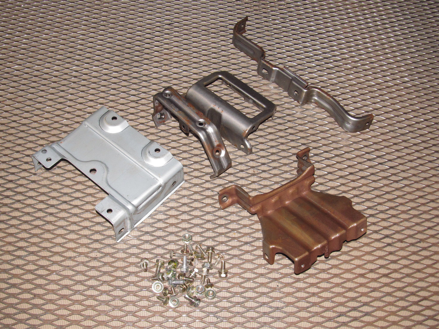 94 95 96 97 Mitsubishi 3000GT OEM Console Mounting Bracket