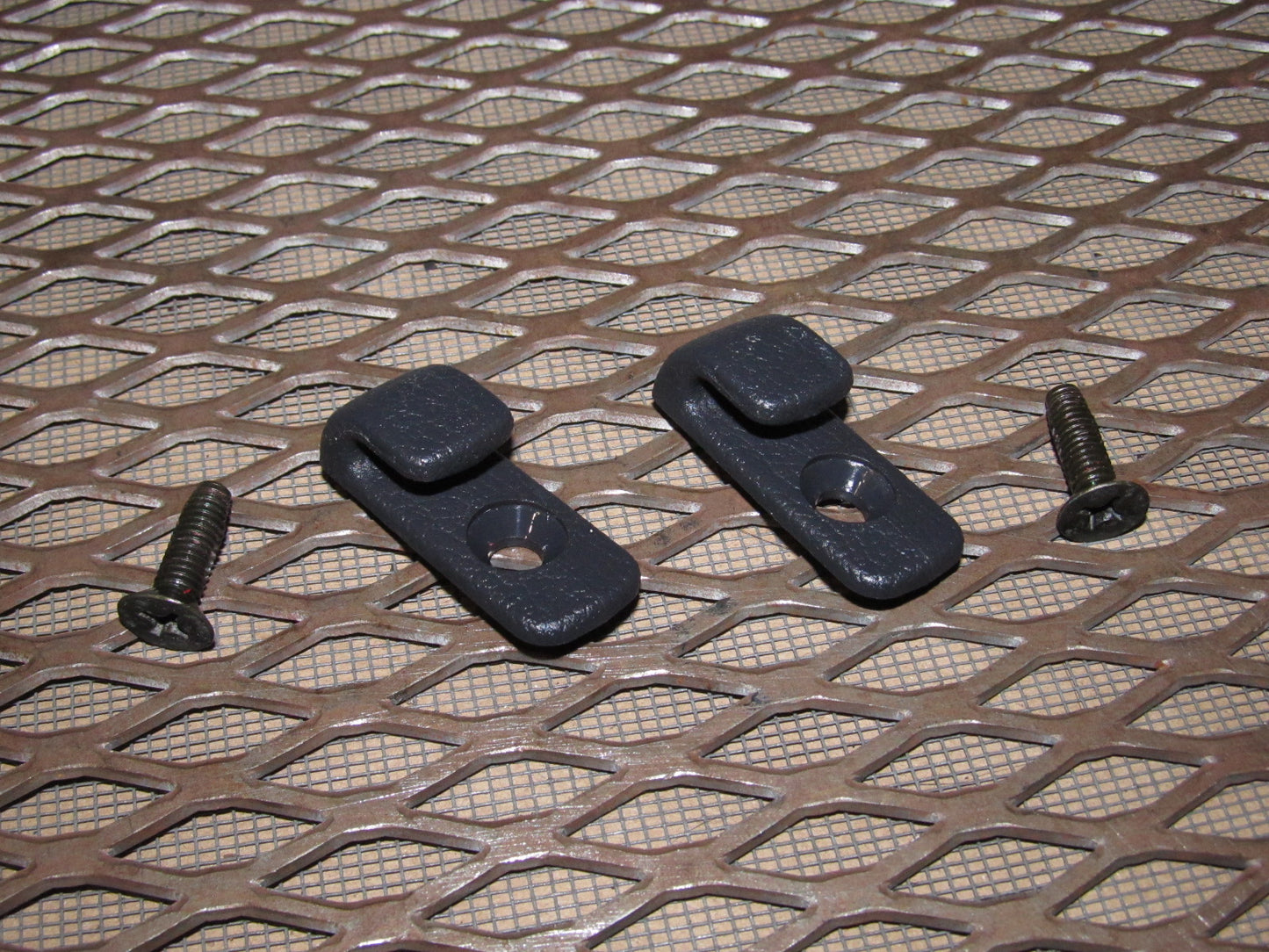 94 95 96 97 Mitsubishi 3000GT OEM Hatch Trunk Shade Board Hanger Hook
