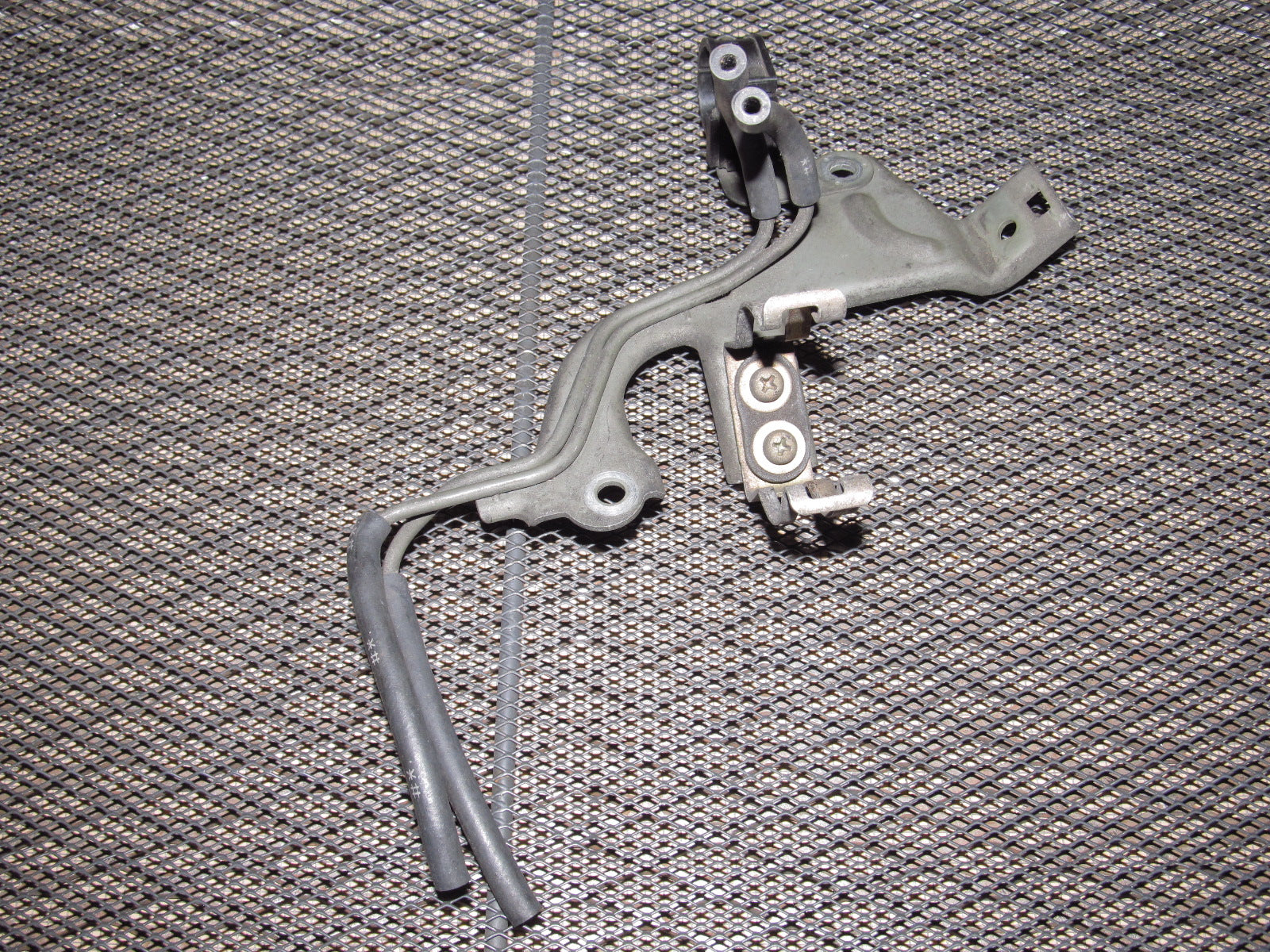 90-93 Celica ST 1.6L 4A-FE OEM EGR Amp Amplifier Bracket & Vacuum Line