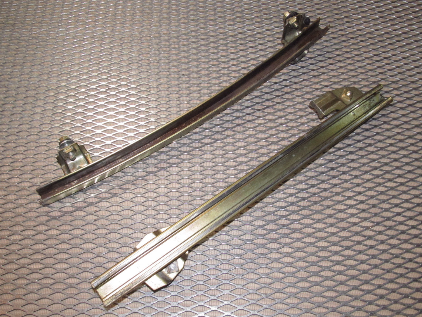 79 80 Datsun 280zx OEM Power Window Guide - Left 2+0