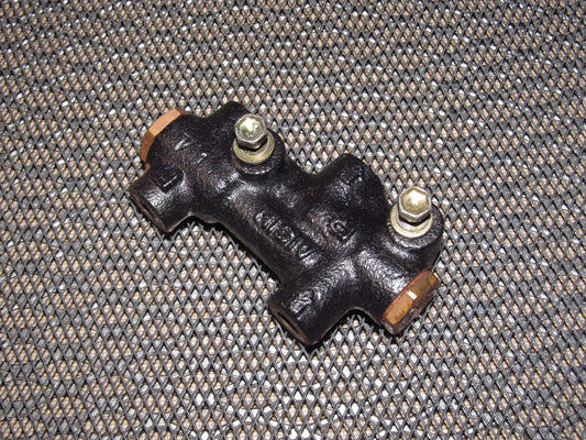 87 88 89 Toyota MR2 OEM Brake Proportional Valve